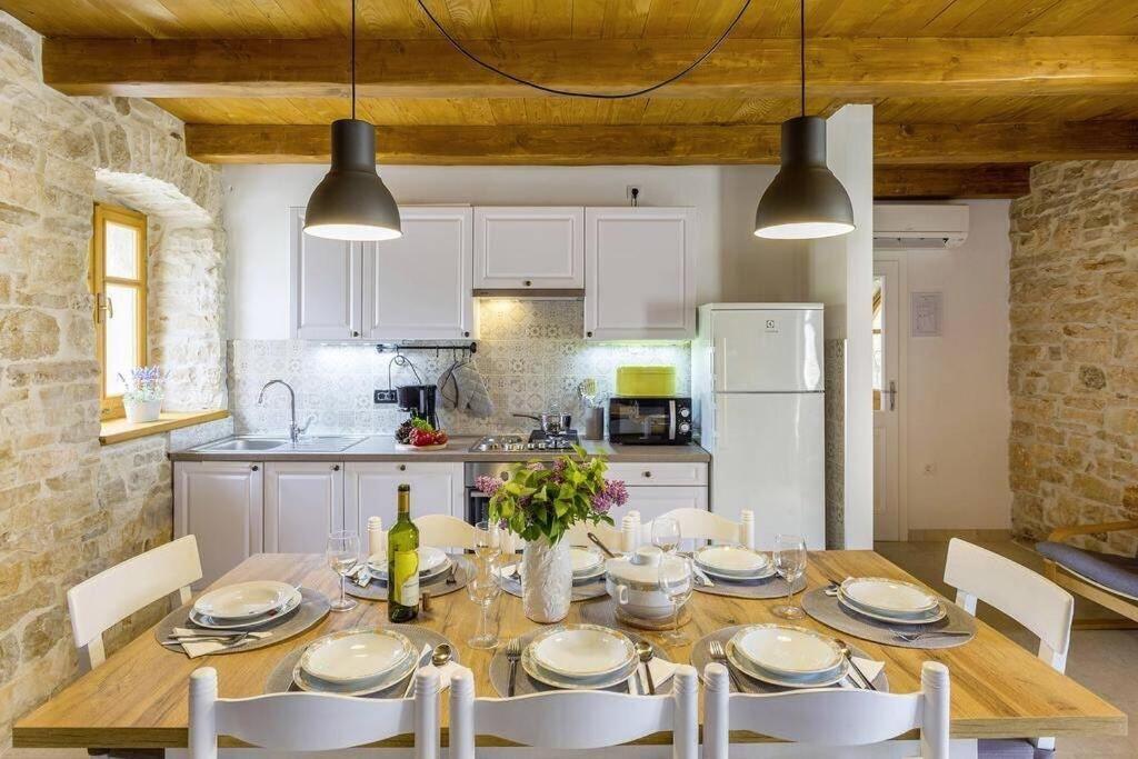 Burići House Kristina ****ヴィラ エクステリア 写真